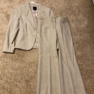The Limited Cassidy Fit women’s suit